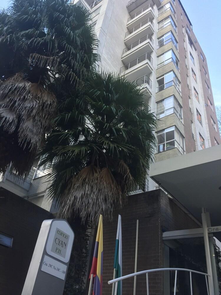 Cyan Suites Poblado By Mde Bnb 메딜린 외부 사진