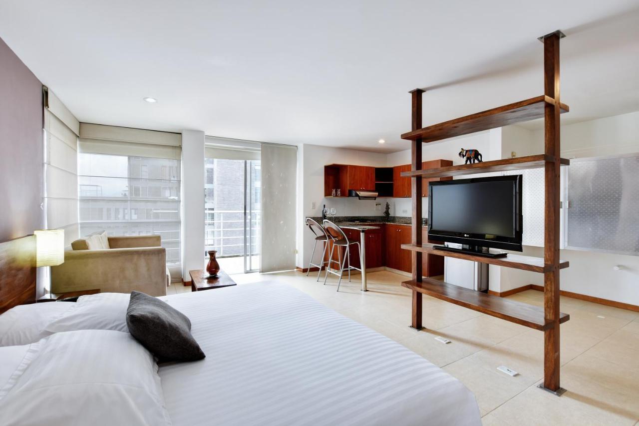 Cyan Suites Poblado By Mde Bnb 메딜린 외부 사진