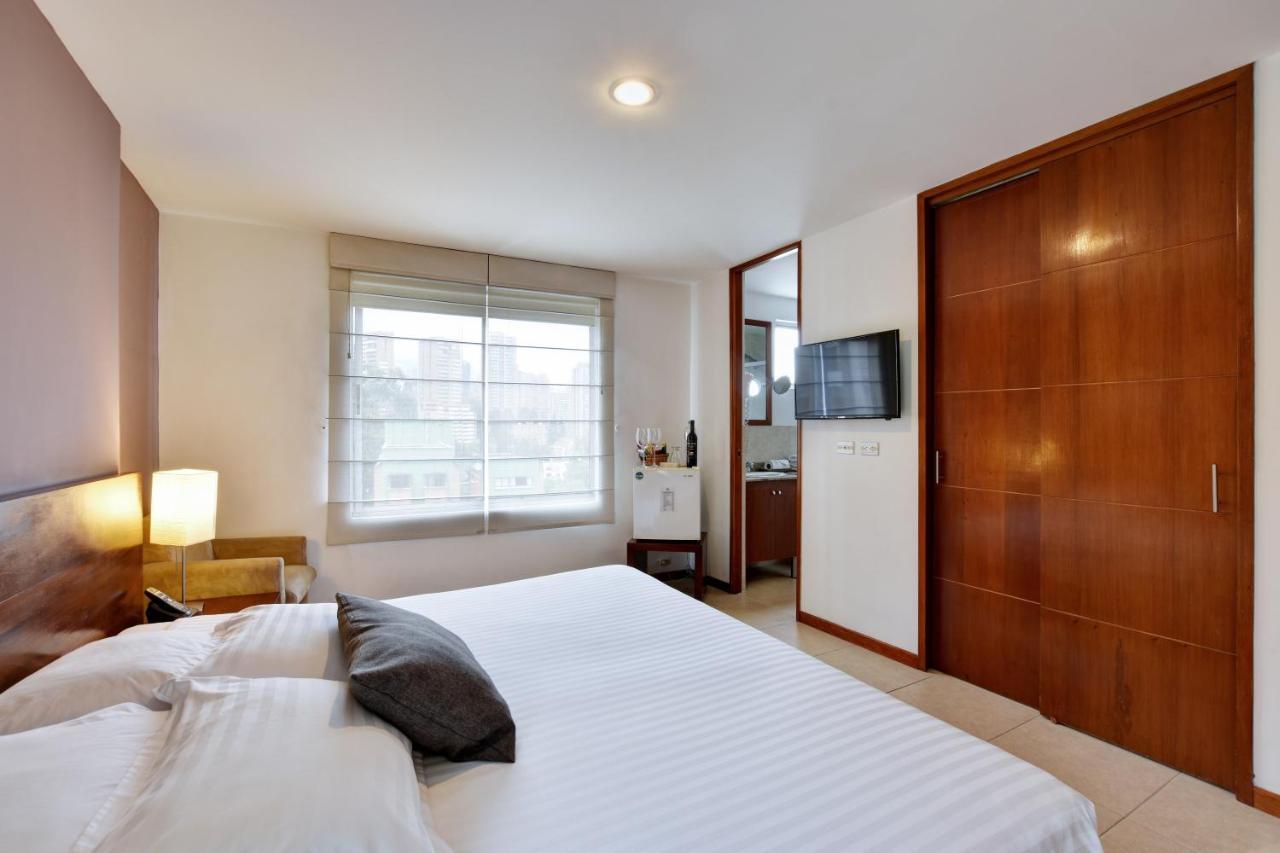 Cyan Suites Poblado By Mde Bnb 메딜린 외부 사진