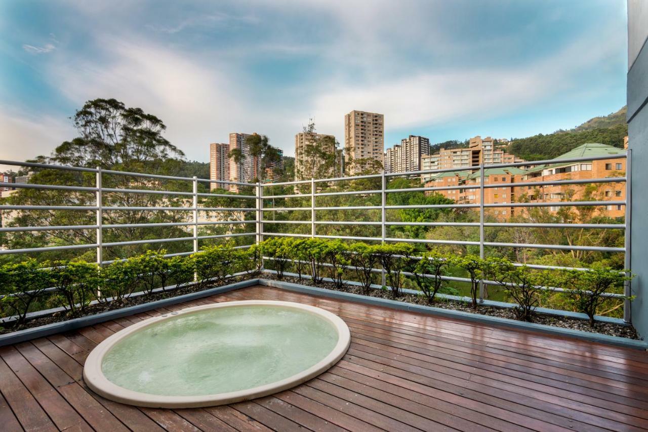 Cyan Suites Poblado By Mde Bnb 메딜린 외부 사진