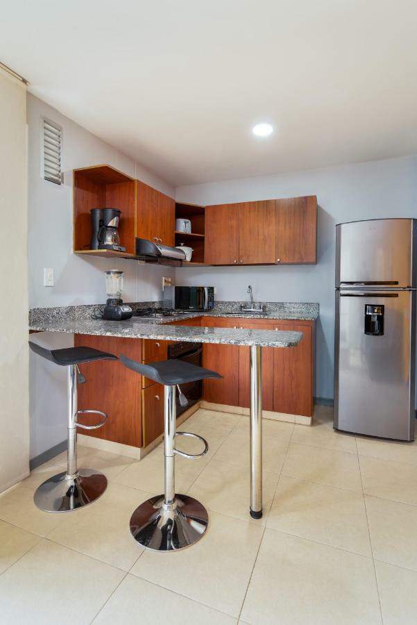 Cyan Suites Poblado By Mde Bnb 메딜린 외부 사진